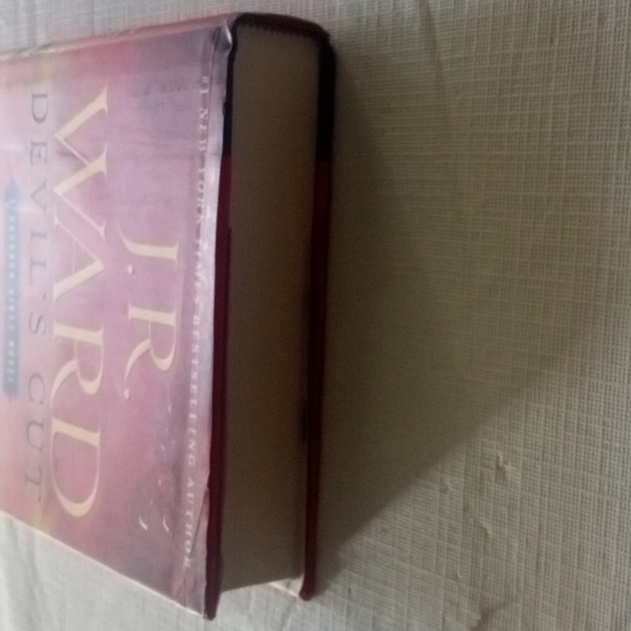 DEVIL'S CUT J.R. Ward A Bourbon Kings Novel HardCover Book HC New 1ST - Picture 7 of 9